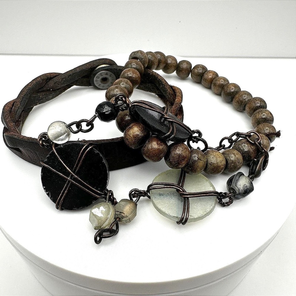 Vintage 80s Boho Layer Leather & Wood Bead Bracelets Wire-Wrapped Charms Jewelry